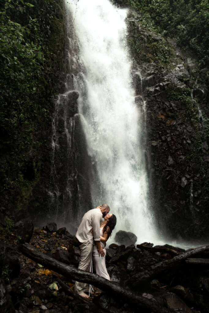 How to Elope in Costa Rica